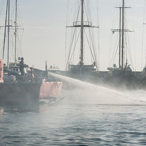 Φωτιά σε σκάφος