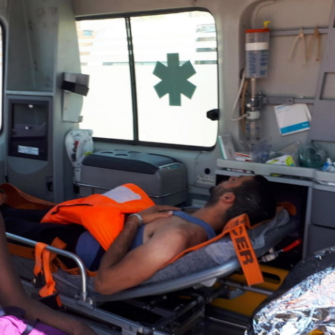 Μετανάστες πήδηξαν από το σκάφος του Open Arms για να φτάσουν στη Λαμπεντούζα