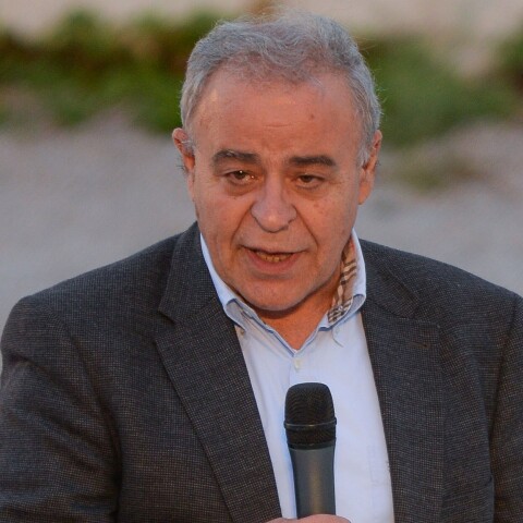 Σταύρος Τσακυράκης 