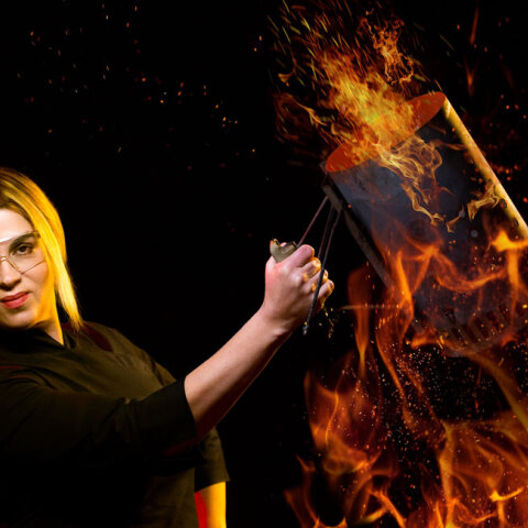 Μυρσίνη Λαμπράκη