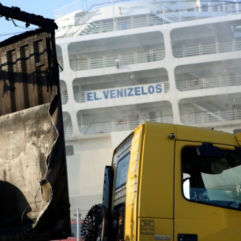 Φωτιά στο πλοίο «Ελευθέριος Βενιζέλος»