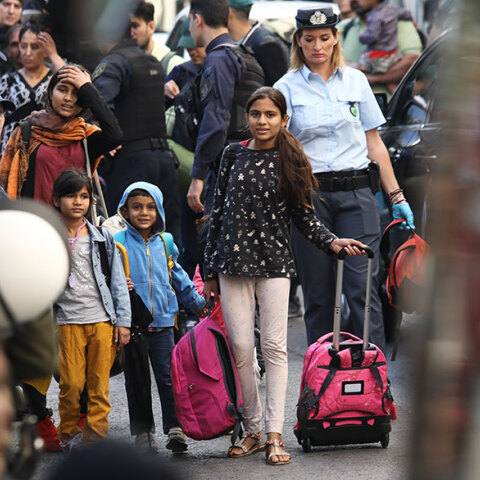 atalipsi-exarheia-metanastes