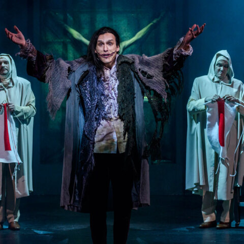 «Ο άνθρωπος που γελά», Θέατρο Rex - Σκηνή «Μαρίκα Κοτοπούλη»]