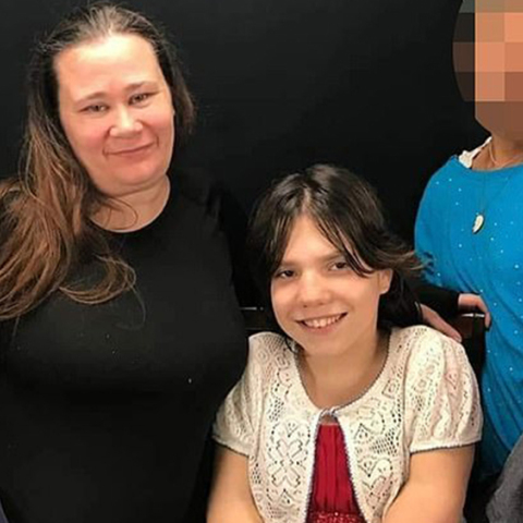 Η Νατάλια με τη νέα της οικογένεια