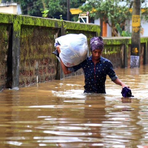 Φονικές πλημμύρες στην Ινδία