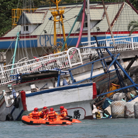 taiwan-bridge-collapse
