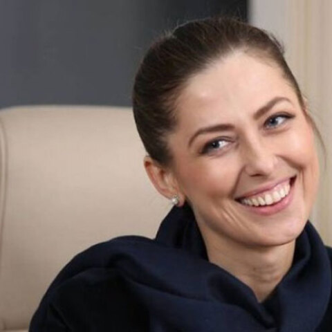 Η Ρωσίδα δημοσιογράφος Γιούλια Γιούζικ