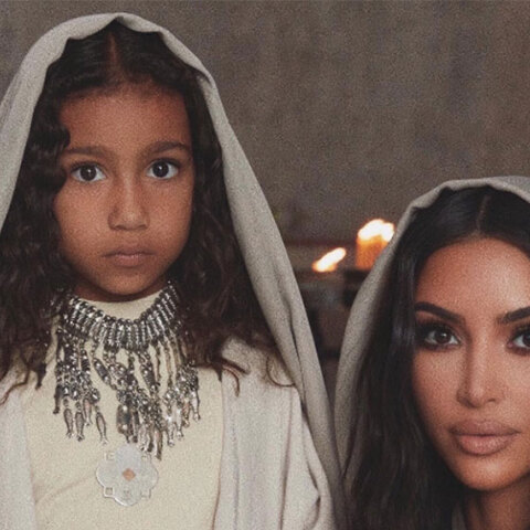 Η Κιμ Καρντάσιαν με την κόρη της στον καθεδρικό ναό στην Αρμενία