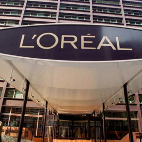 Η L'Oréal έθεσε στόχο για μηδενικές εκπομπές έως το 2050, συμβάλλοντας έτσι στη διατήρηση της παγκόσμιας αύξησης της θερμοκρασίας μέχρι 1,5°C.