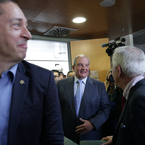 Επίσκεψη του Κώστα Καραμανλή στο Δημαρχείο Θεσσαλονίκης