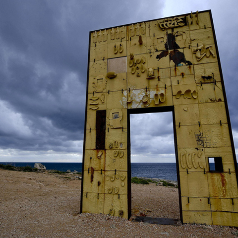 Μνημείο η «Πύλη της Ευρώπης» στη Λαμπεντούζα