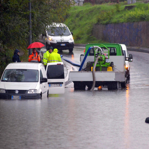 Καταρρακτώδεις βροχές στη βόρεια Ιταλία