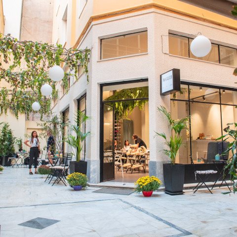 Το χώρο έχει επιμεληθεί το αρχιτεκτονικό γραφείο AVW Architecture, © Θανάσης Καρατζάς