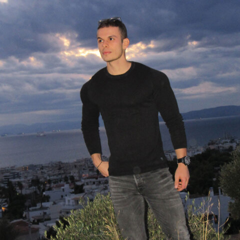 Νίκος Βαλλιανάτος