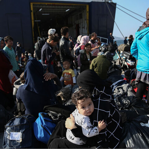 Στην Ελευσίνα 700 αιτούντες άσυλο από τη Σάμο  
