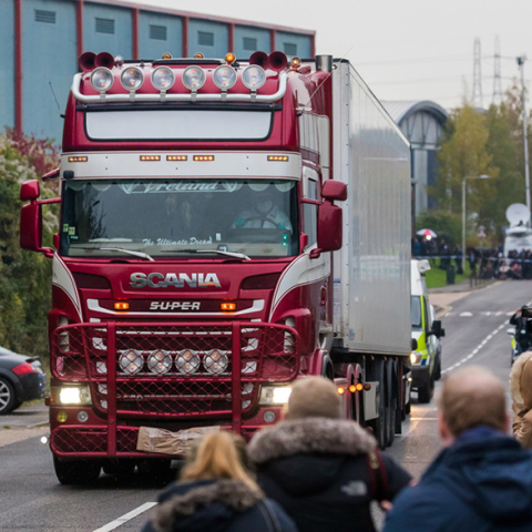Το φορτηγό παγίδα θανάτου για 39 ψυχές