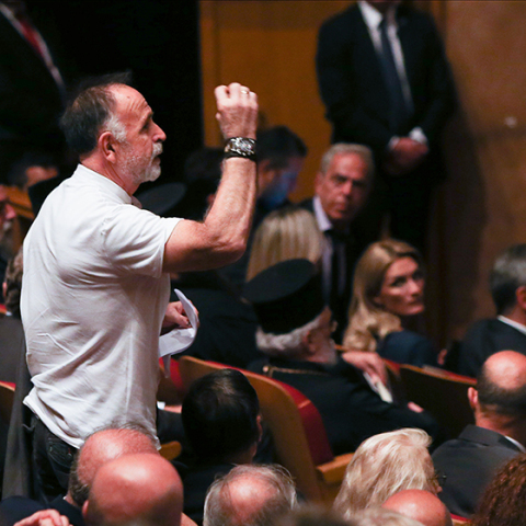 Ένταση σε βράβευση του ΠτΔ