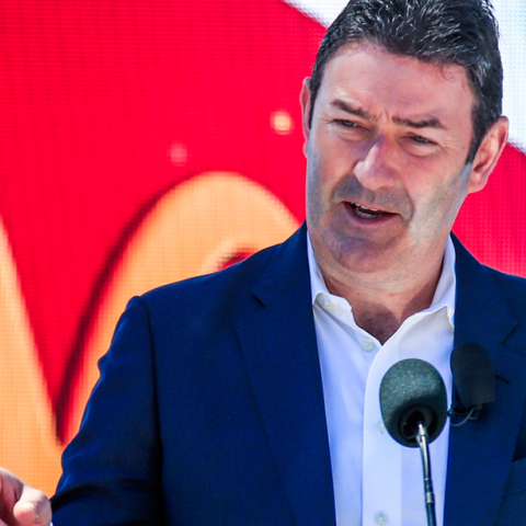 Πίτερ Ιστερμπρούκ