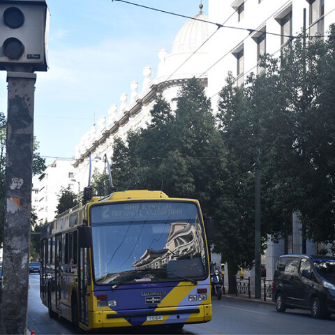 Κάμερα στη λεωφορειολωρίδα - τρόλεϊ