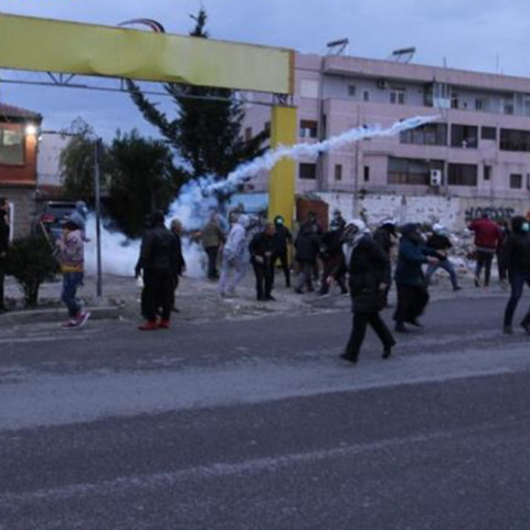 Άγρια επεισόδια στα Τίρανα 