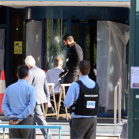 Επίθεση του Ρουβίκωνα στην εταιρεία ΤΙΤΑΝ 