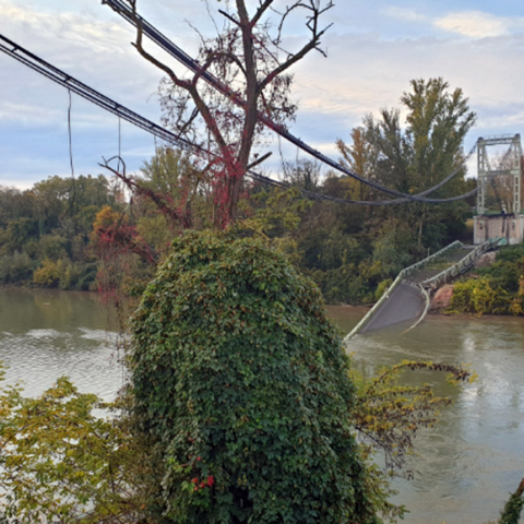 Κατάρρευση γέφυρας στην Τουλούζη 