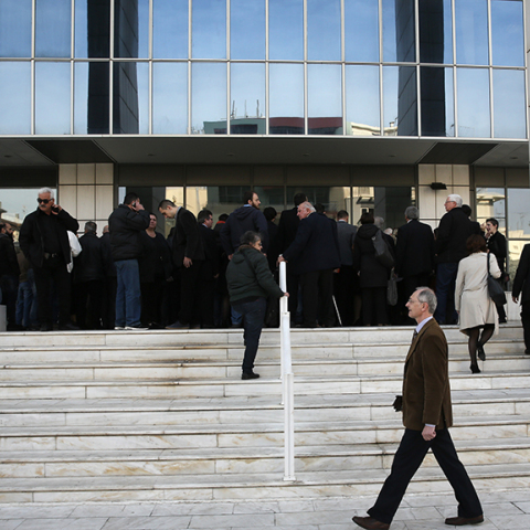 Εκδίκαση υπόθεσης «Σύμβαση 8002»