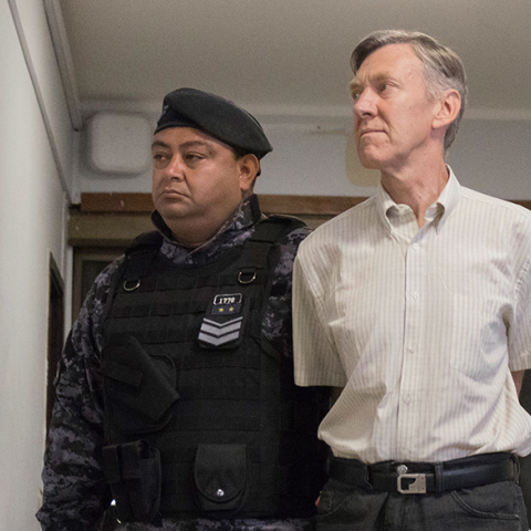 Ο ένας από τους δύο ιερείς που βίαζαν κωφά παιδιά