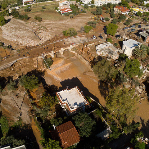 Drone κατέγραψε αποκαλυπτικές εικόνες από τις πλημμύρες στην Κινέτα
