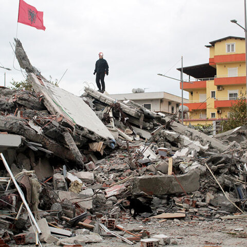 albania-earthquake3