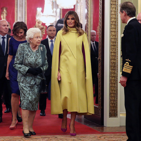 Βασίλισσα Ελισάβετ και Μελάνια Τραμπ 