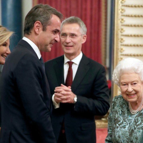 Μαρέβα Μητσοτάκη-Γκραμπόφσκι, Βασίλισσα Ελισάβετ