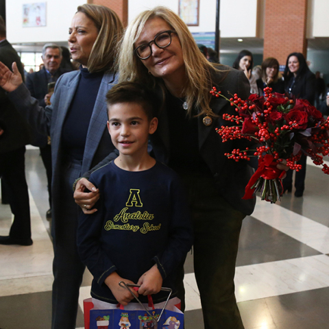 Η Μαρέβα Μητσοτάκη Γκραμπόφσκι στο «Παπαγεωργίου»