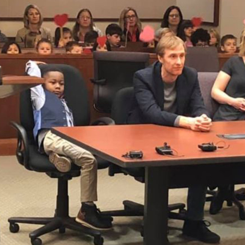 Ο Μάικλ με τους νέους του γονείς