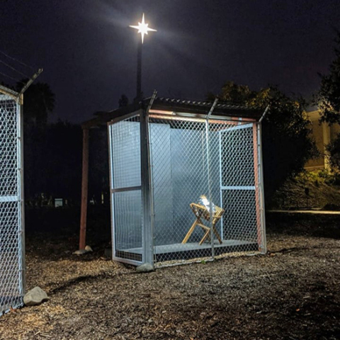 Μια φάτνη σε αιχμαλωσία