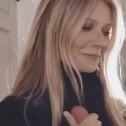 gwyneth-paltrow-vibrator.jpg