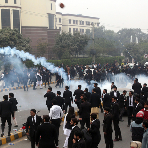 Δικηγόροι εναντίον γιατρών στο Πακιστάν