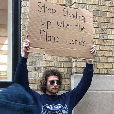 guy-protesting-randon-things-dudewithsign-1-1-5df09bc654fb1_700.jpg