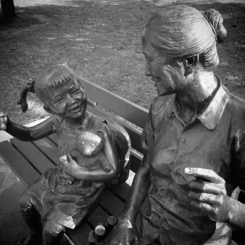 Ta Mora Kai Oi Ilikiomenoi.jpg