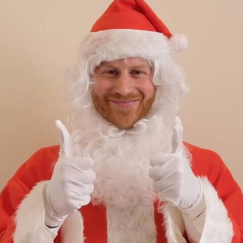 Ο πρίγκιπας Χάρι ντύθηκε Άγιος Βασίλης για καλό σκοπό