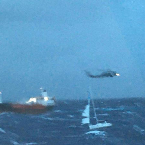 Επιχείρηση διάσωσης επιβαινόντων σε ακυβέρνητο ιστιοφόρο