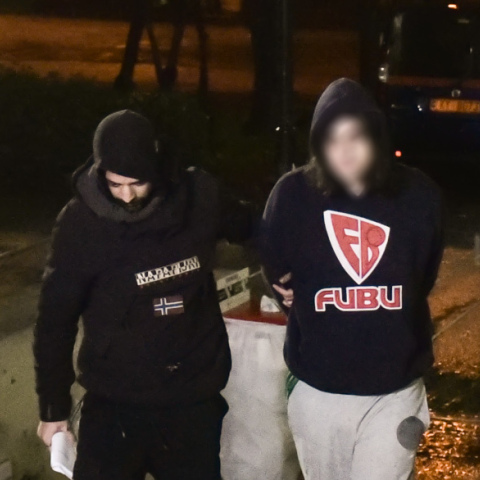 petralona-dolofonia2