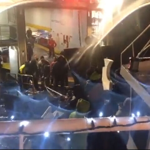 Σκιάθος: Το επιβατηγό-οχηματαγωγό πλοίο «Πρωτέας» προσέκρουσε σε νησίδα