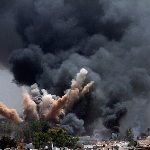 Αεροπορικοί βομβαρδισμοί στη Λιβύη 