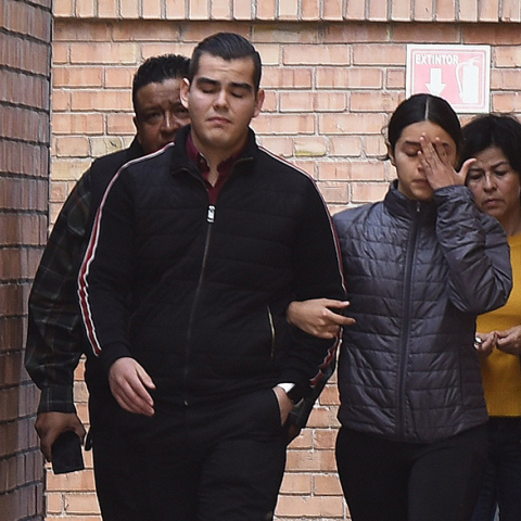 Συντετριμμένοι οι μαθητές του σχολείου στο Μεξικό 