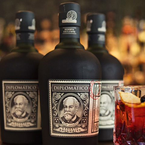 Το portfolio του πολυβραβευμένου Diplomatico Rum επιστρέφει στην ελληνική αγορά