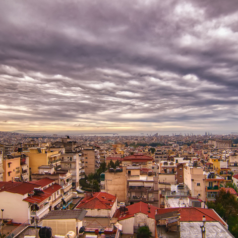 Αραιές νεφώσεις στη Θεσσαλονίκη