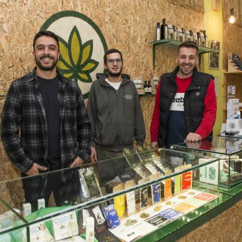 Health & Cannabis CBD προϊόντα