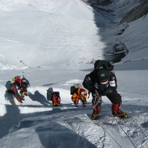 mount-everest-89590_960_720