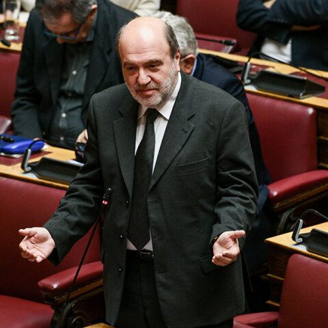 Τρύφων Αλεξιάδης